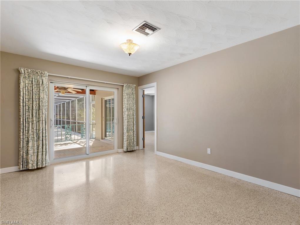 YORK MANOR - Residential