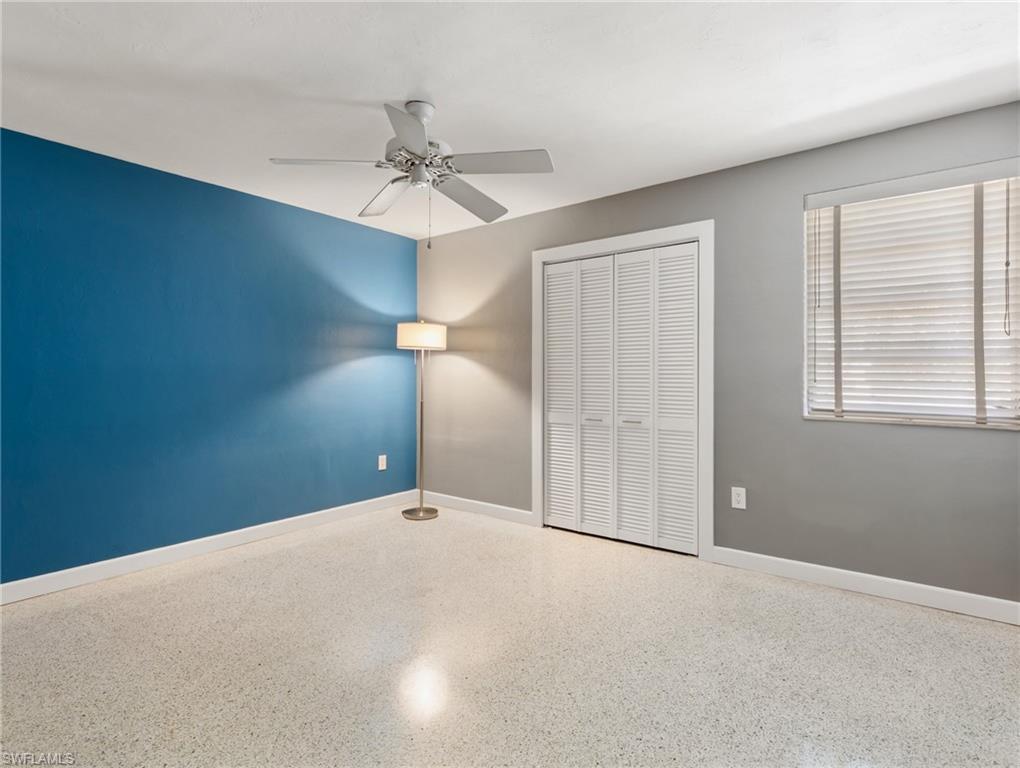 YORK MANOR - Residential