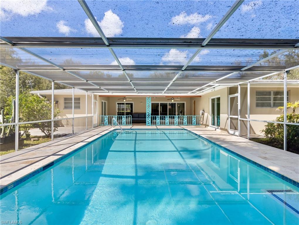 YORK MANOR - Residential