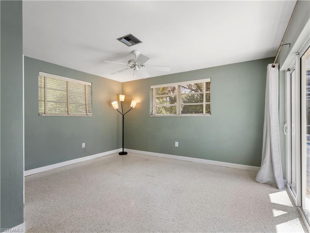 YORK MANOR - Residential