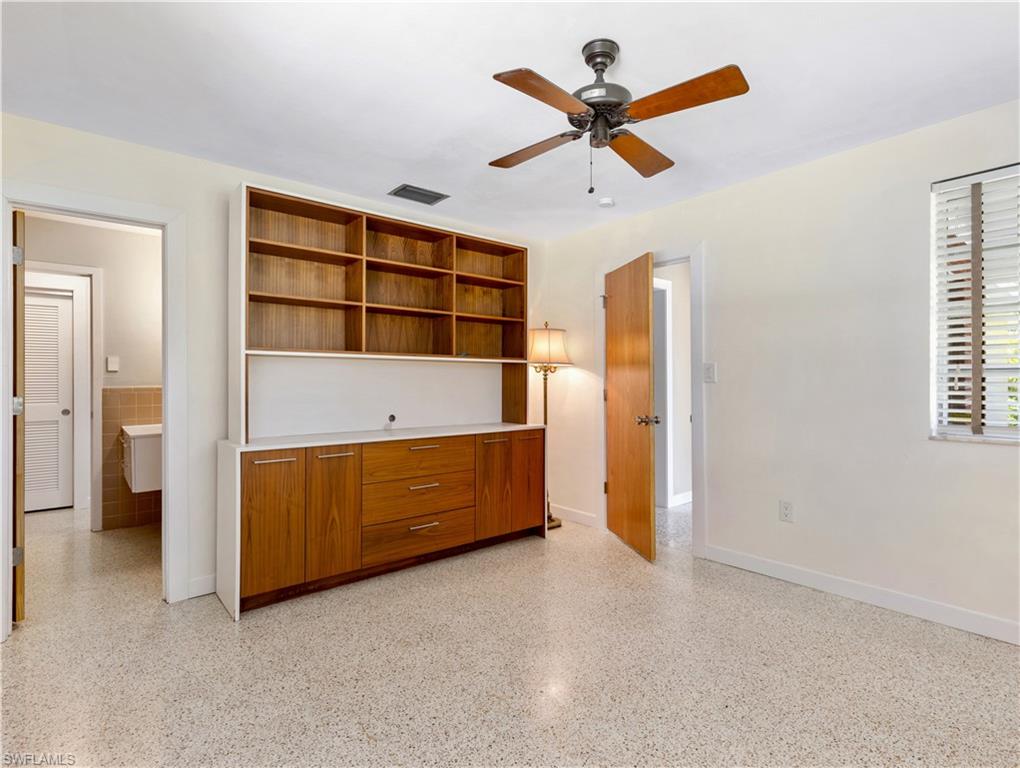 YORK MANOR - Residential