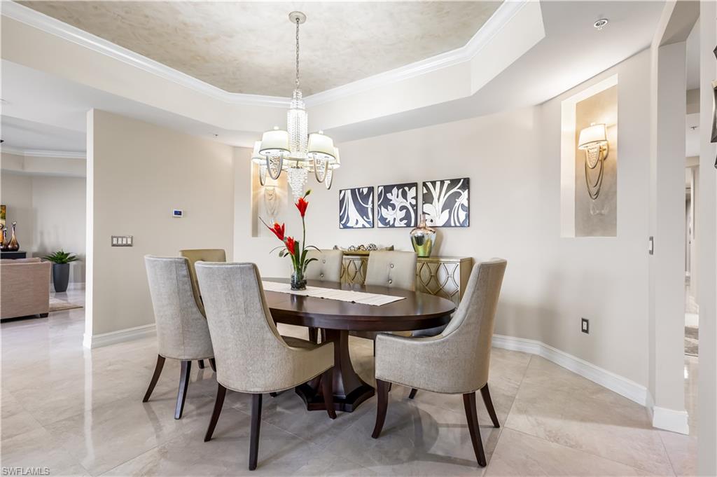 THE PARAMOUNT - Residential