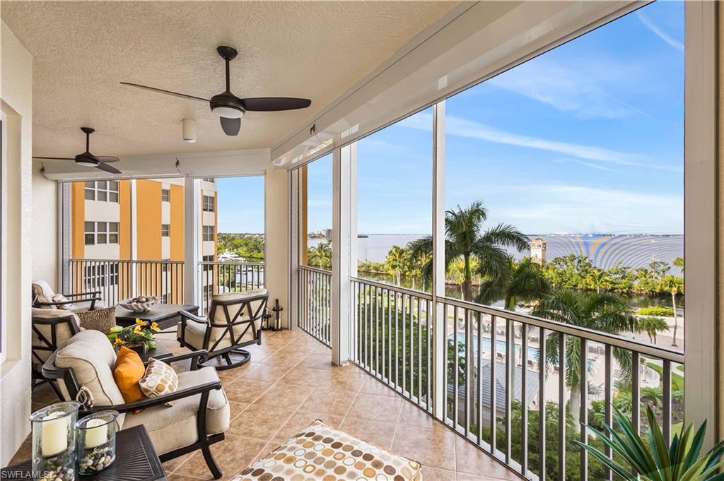 THE PARAMOUNT - Residential