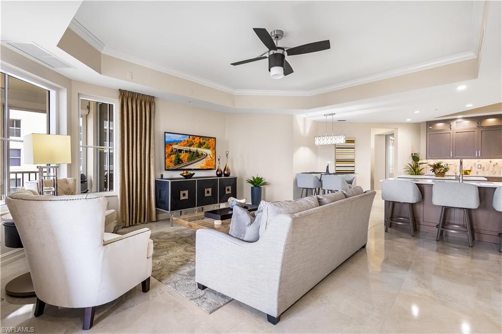 THE PARAMOUNT - Residential