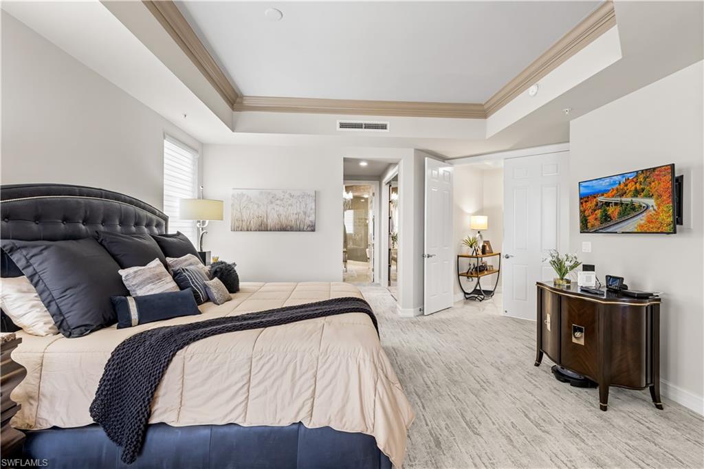 THE PARAMOUNT - Residential