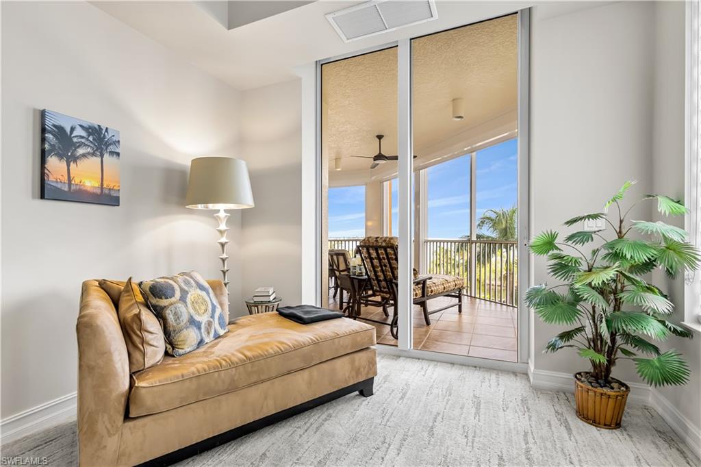 THE PARAMOUNT - Residential