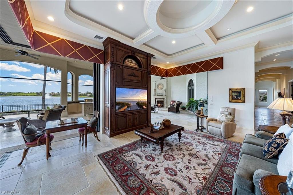 QUAIL WEST - Residential