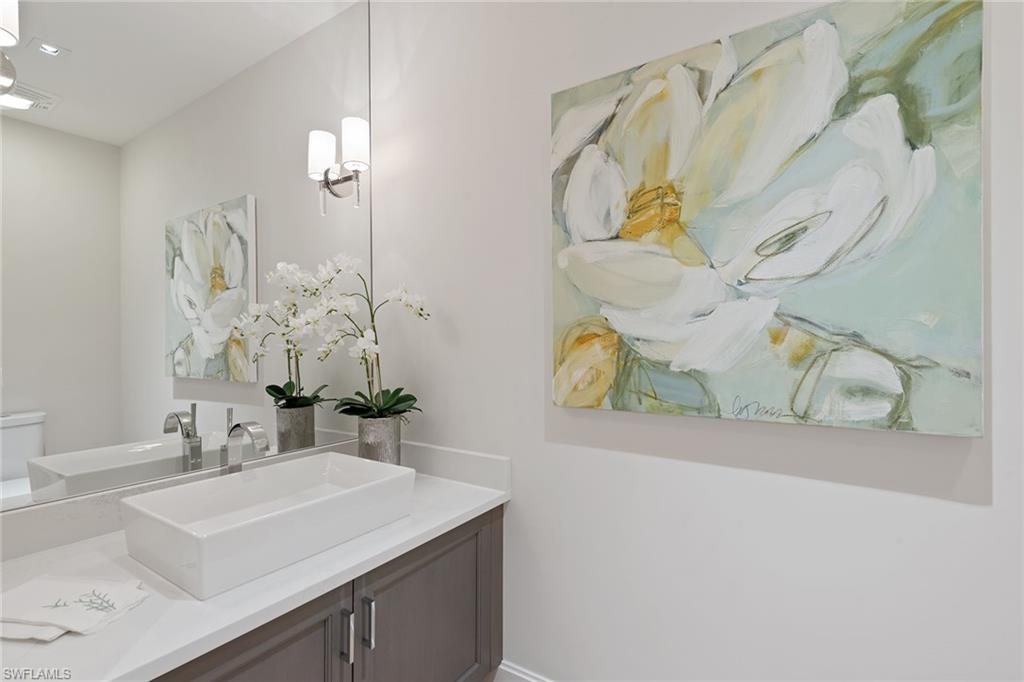 RESIDENCES AT 5TH & 5TH - Residential