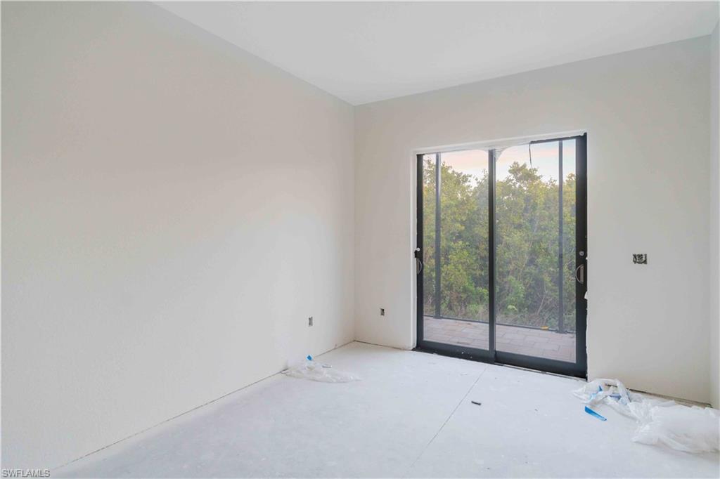 WINDWARD ISLE - Residential