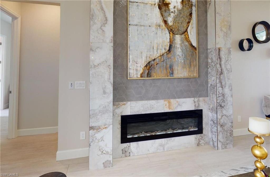 WINDWARD ISLE - Residential