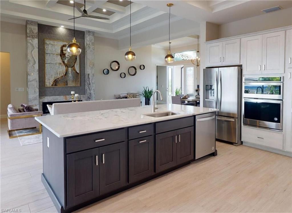 WINDWARD ISLE - Residential