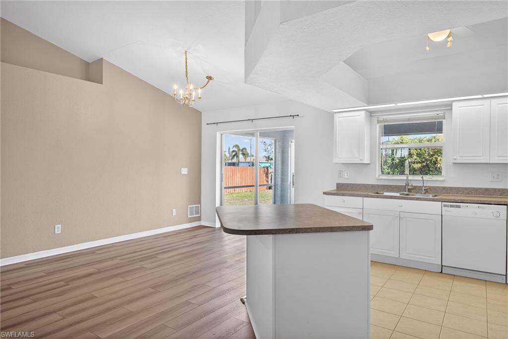 CAPE CORAL - Residential Lease