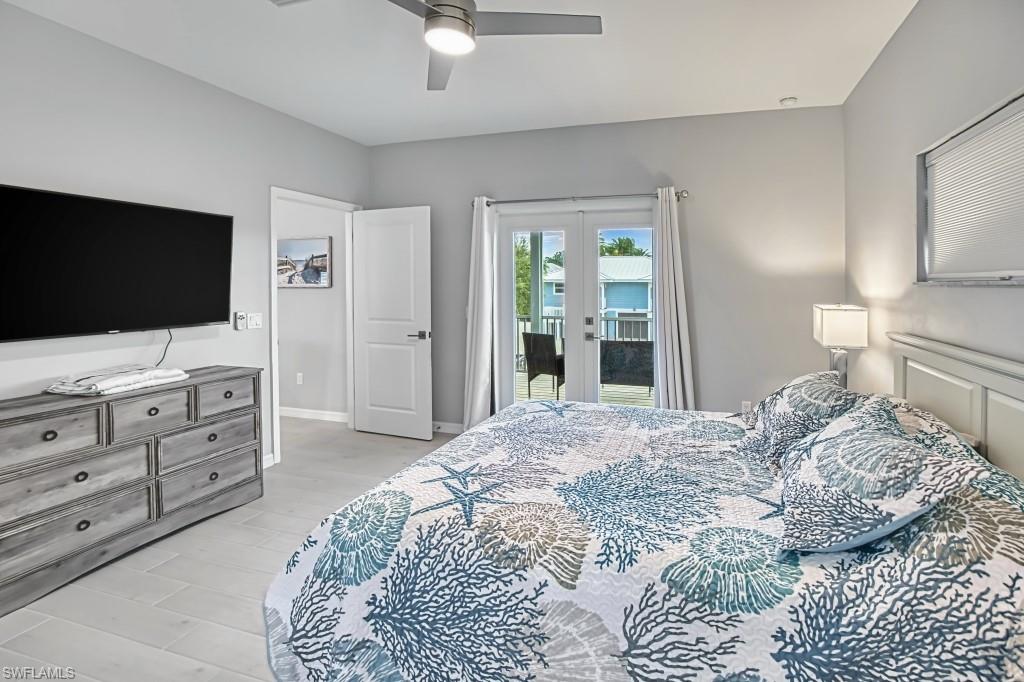 HOLIDAY HEIGHTS - Residential