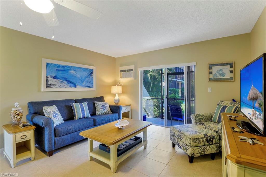 ISLAND MANOR APTS - Residential