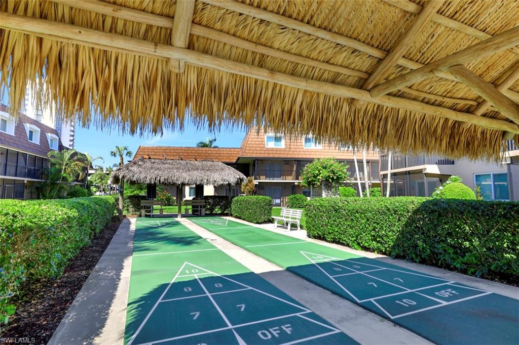 ISLAND MANOR APTS - Residential