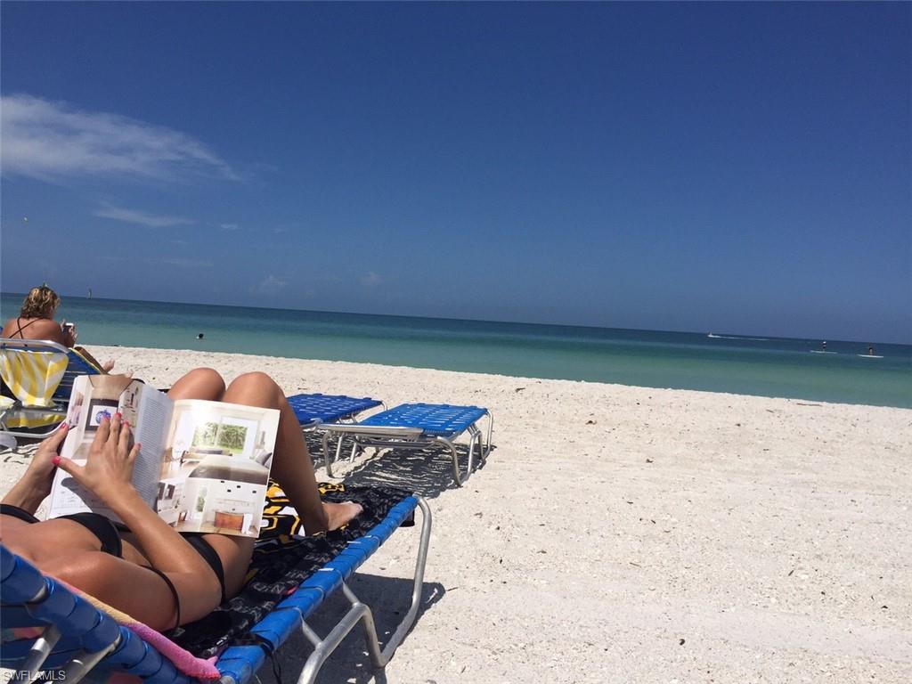 ISLAND MANOR APTS - Residential