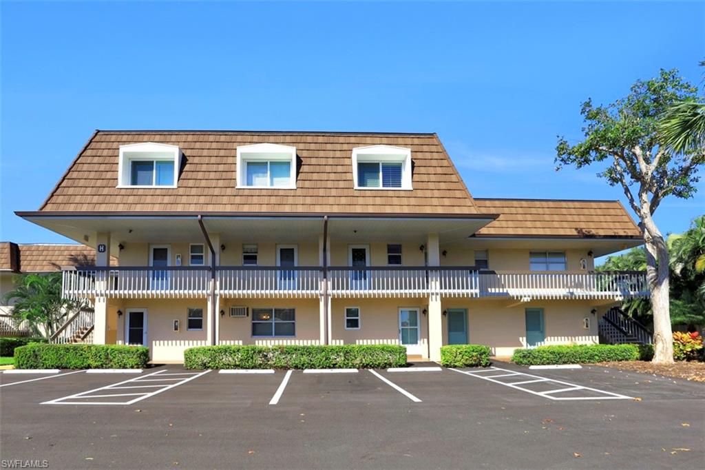 ISLAND MANOR APTS - Residential