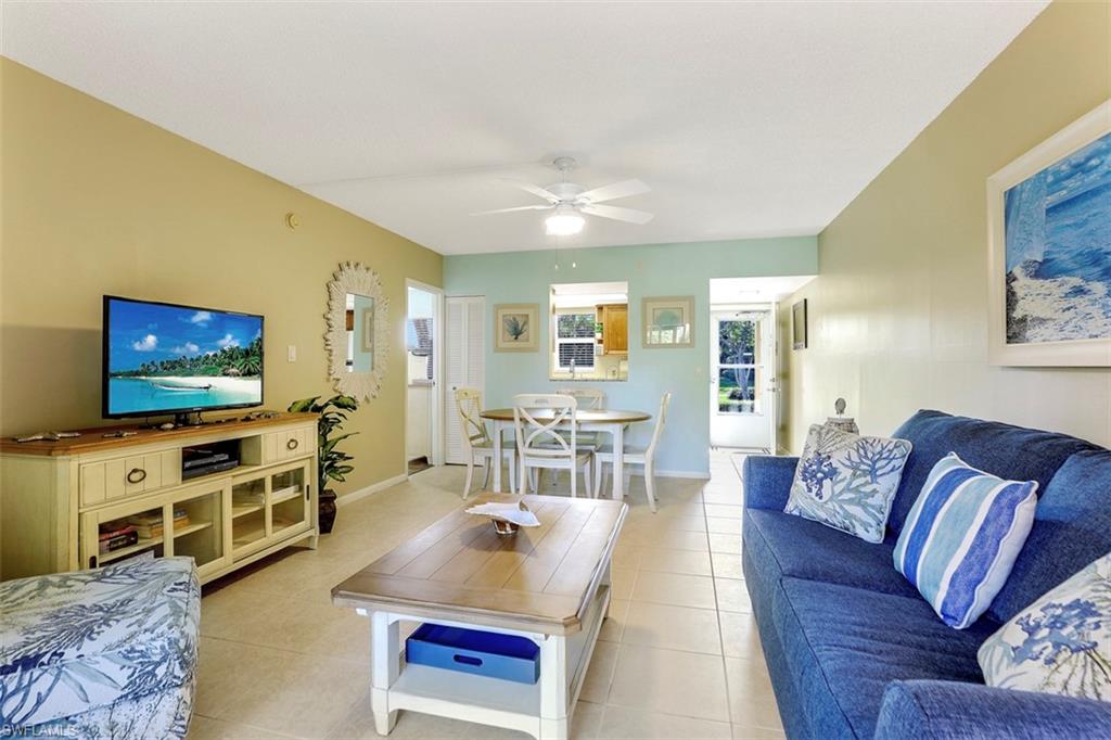 ISLAND MANOR APTS - Residential