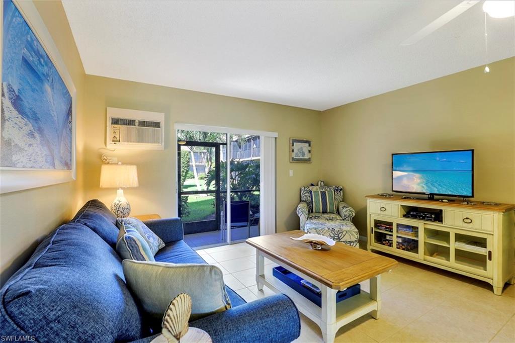 ISLAND MANOR APTS - Residential