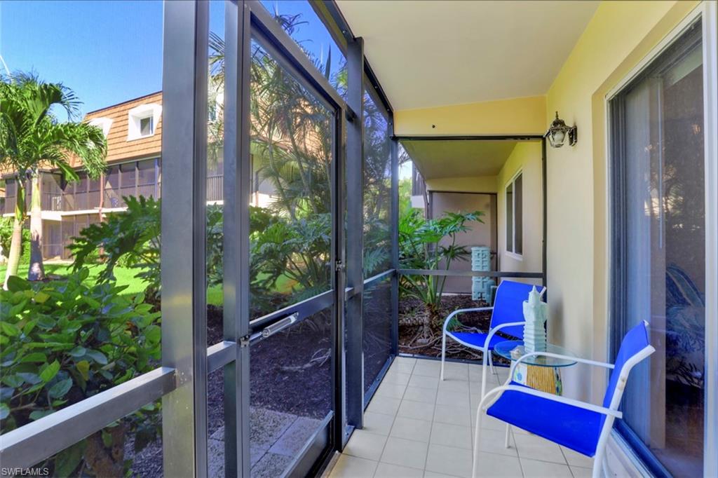 ISLAND MANOR APTS - Residential