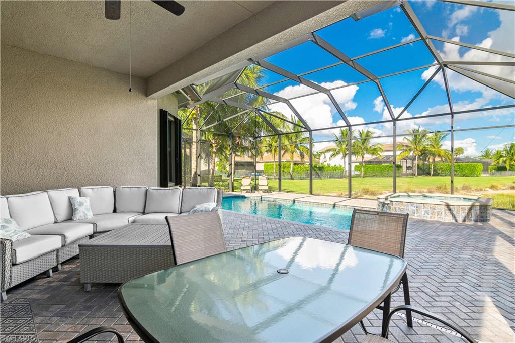 STONECREEK - Residential