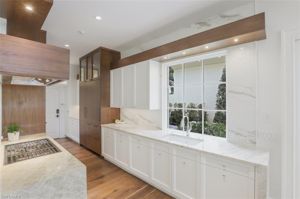 VIZCAYA AT BAY COLONY - Residential