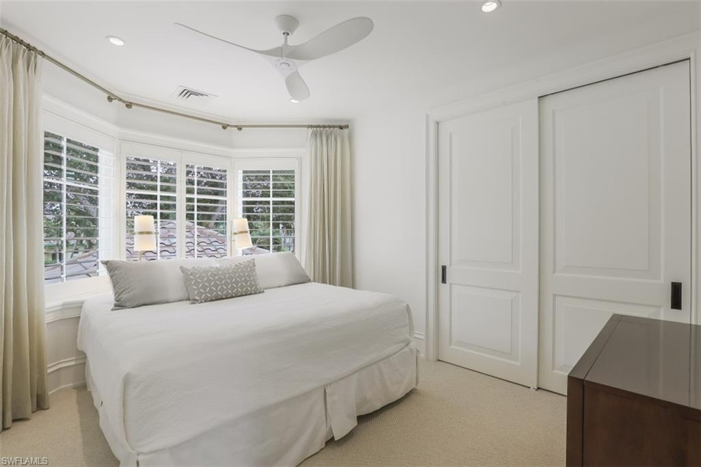 VIZCAYA AT BAY COLONY - Residential