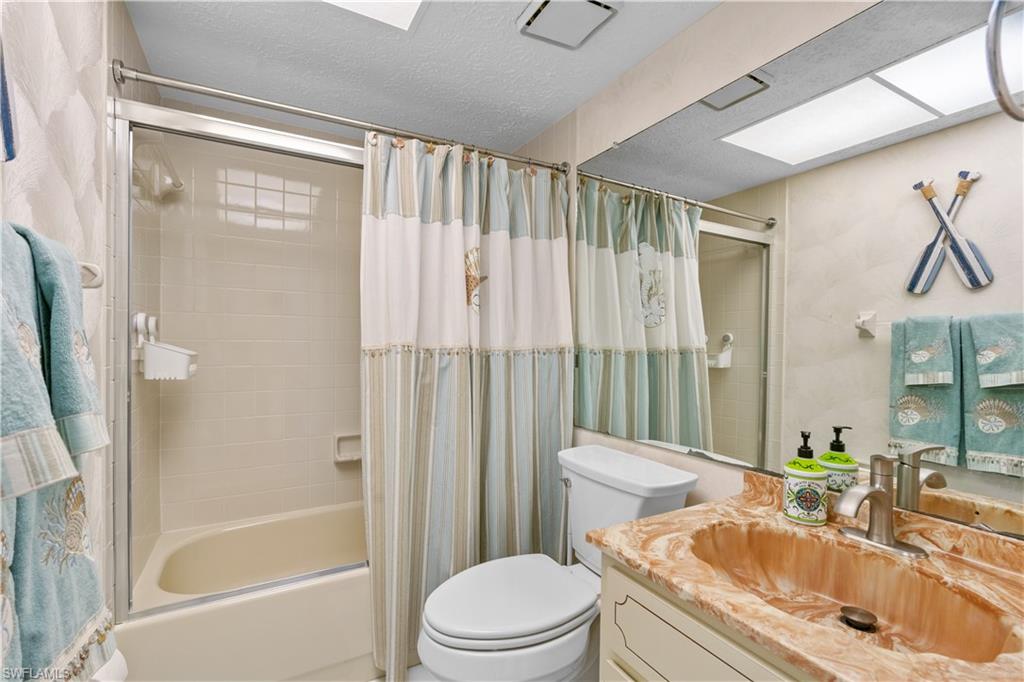 AQUA VISTA CONDO - Residential