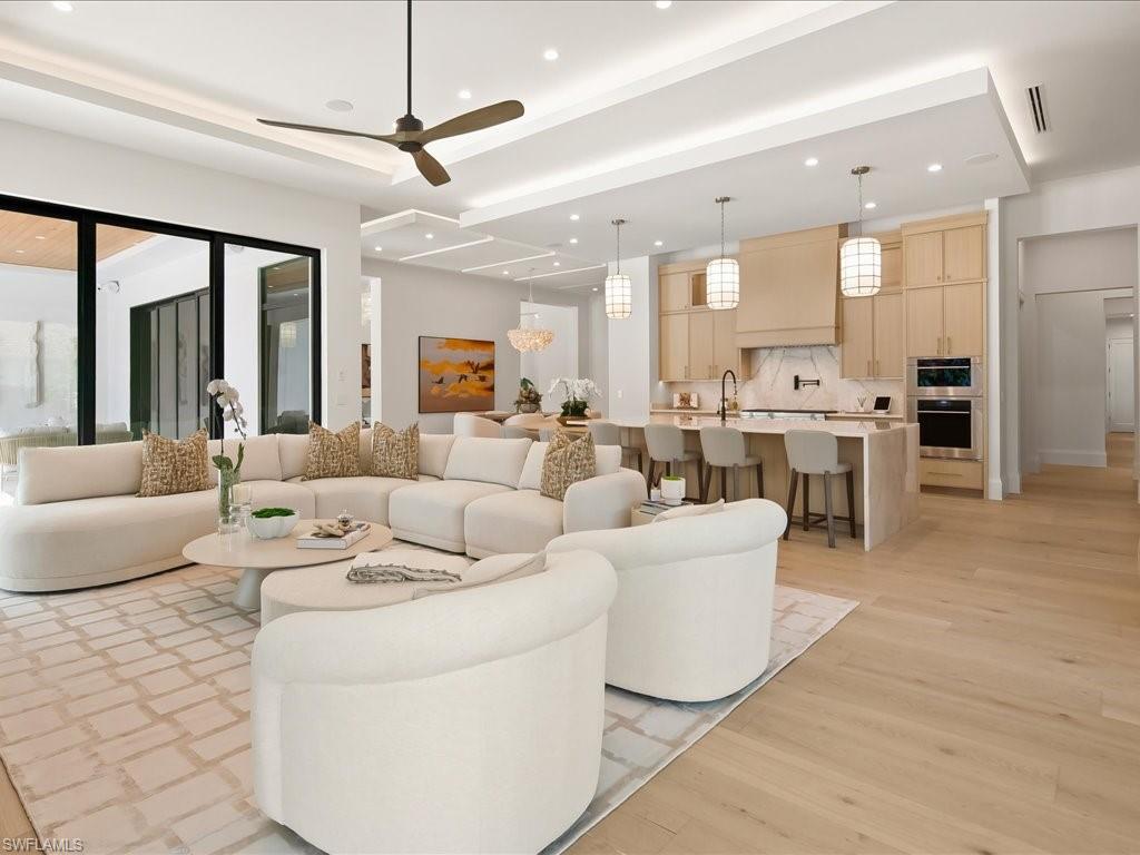 PINE RIDGE - Residential
