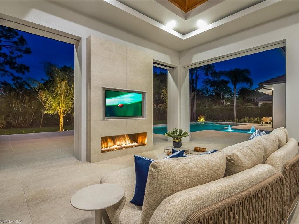 PINE RIDGE - Residential