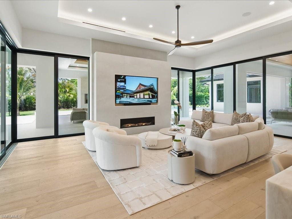 PINE RIDGE - Residential