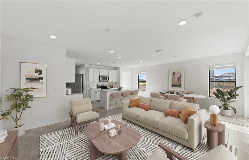 WHISPERING LAKES - Residential