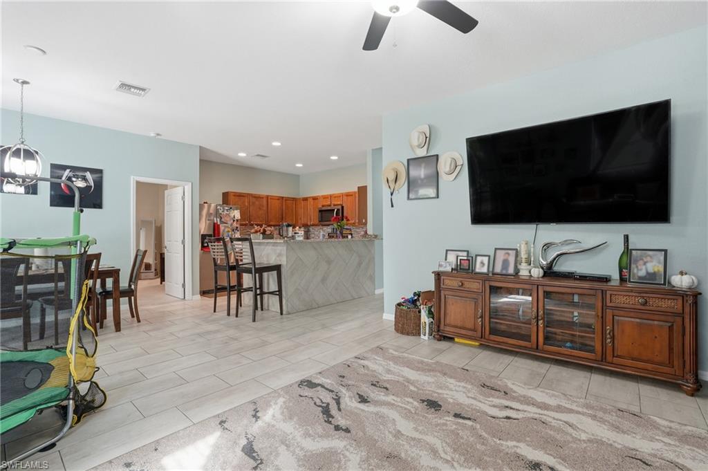 ARROWHEAD RESERVE - Residential