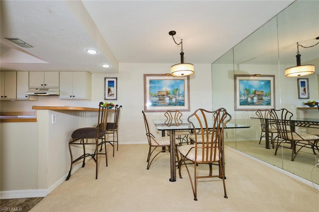 ROSE GARDEN VILLAS CONDO - Residential