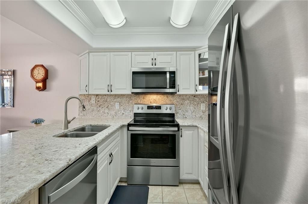 FOXMOOR VILLAGE CONDO - Residential