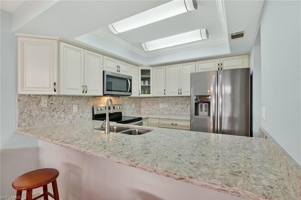 FOXMOOR VILLAGE CONDO - Residential