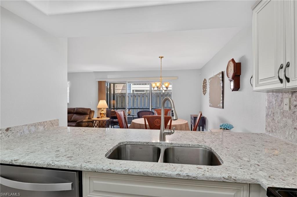 FOXMOOR VILLAGE CONDO - Residential