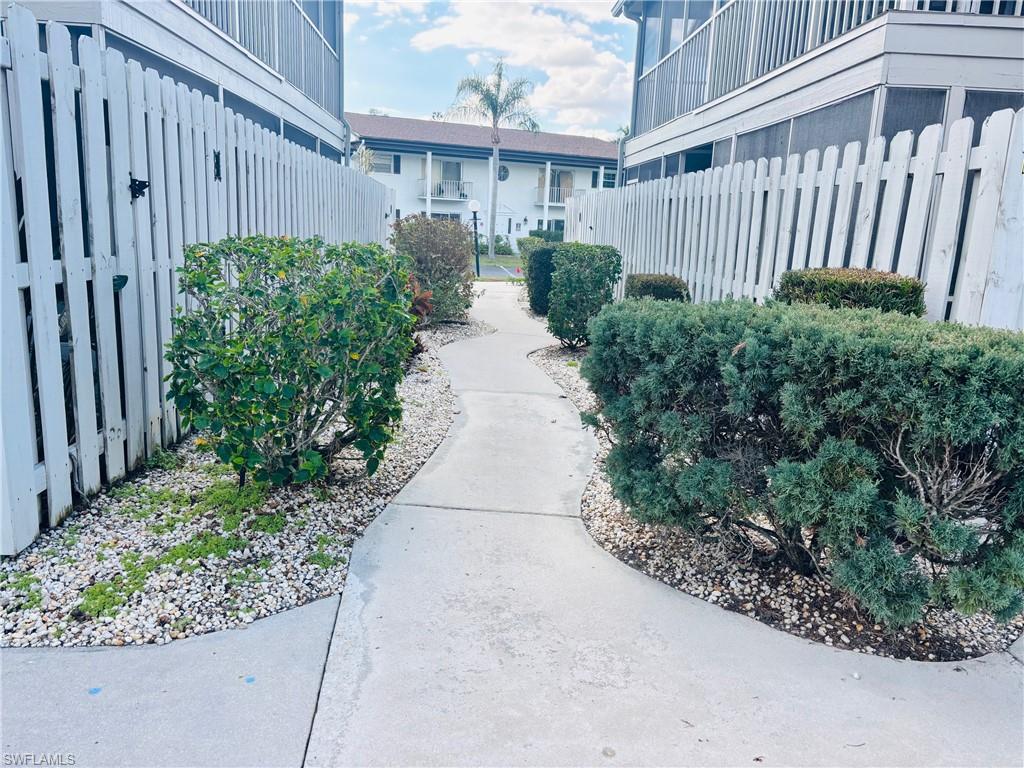 FOXMOOR VILLAGE CONDO - Residential