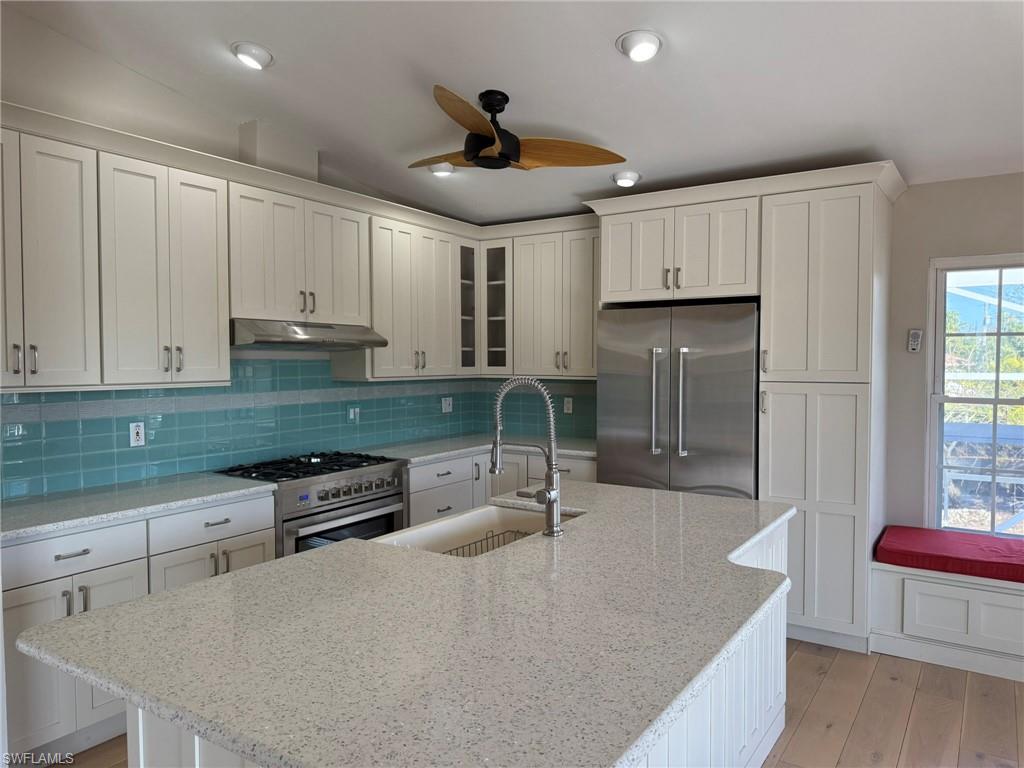 MANATEE BAY UNRECORDED SUBDIVISION - Residential