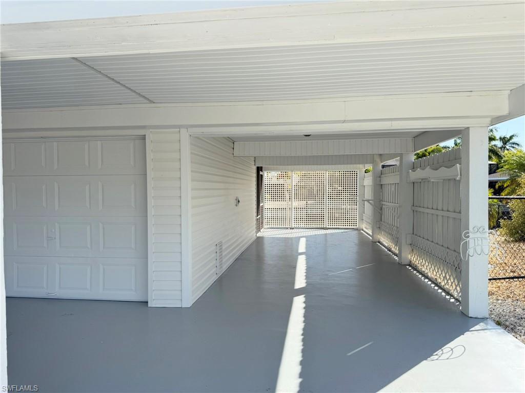 MANATEE BAY UNRECORDED SUBDIVISION - Residential