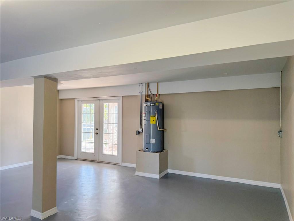 MANATEE BAY UNRECORDED SUBDIVISION - Residential