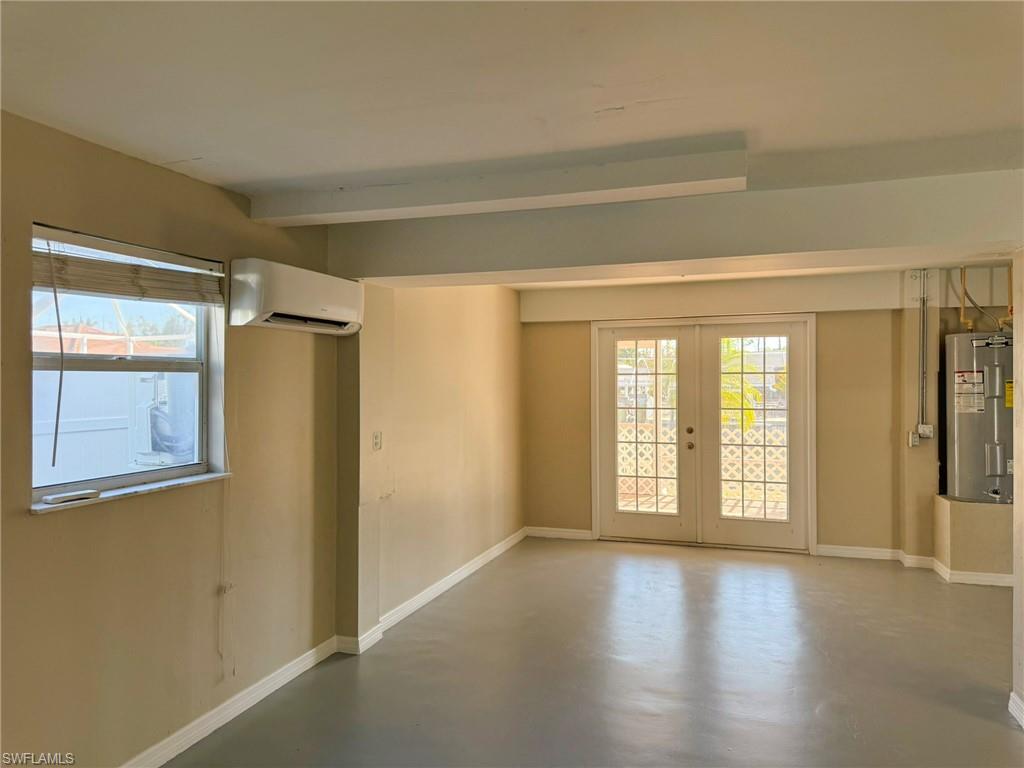 MANATEE BAY UNRECORDED SUBDIVISION - Residential