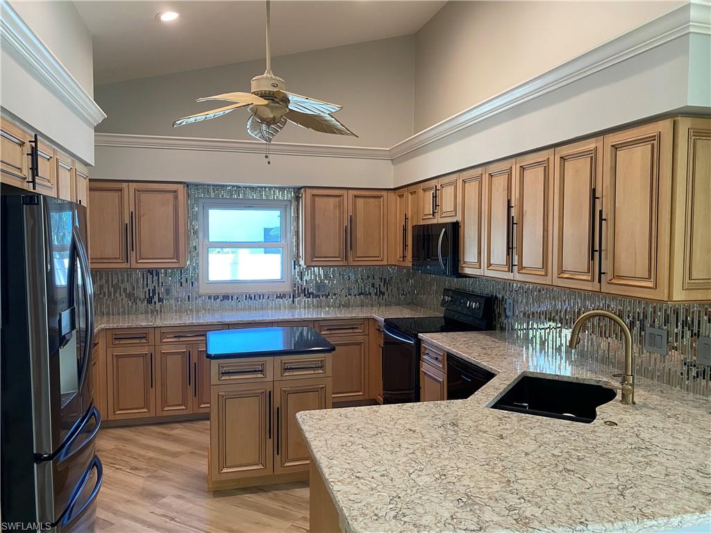 WILLOUGHBY ACRES - Residential Lease