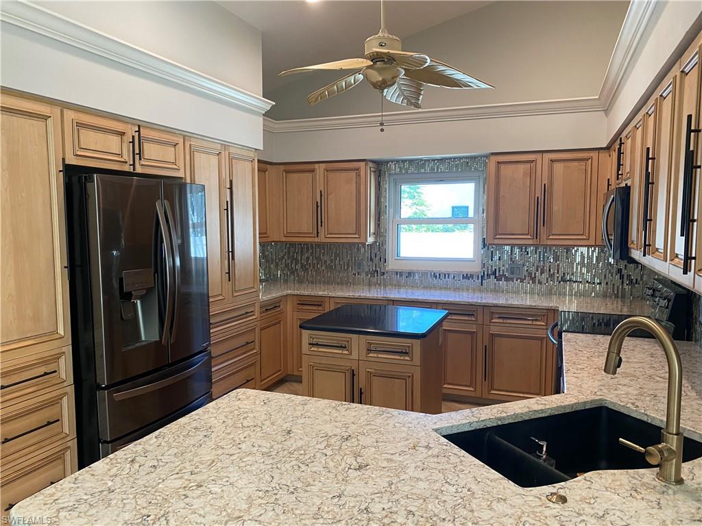 WILLOUGHBY ACRES - Residential Lease