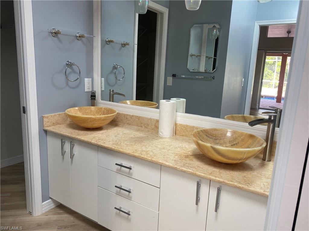 WILLOUGHBY ACRES - Residential Lease