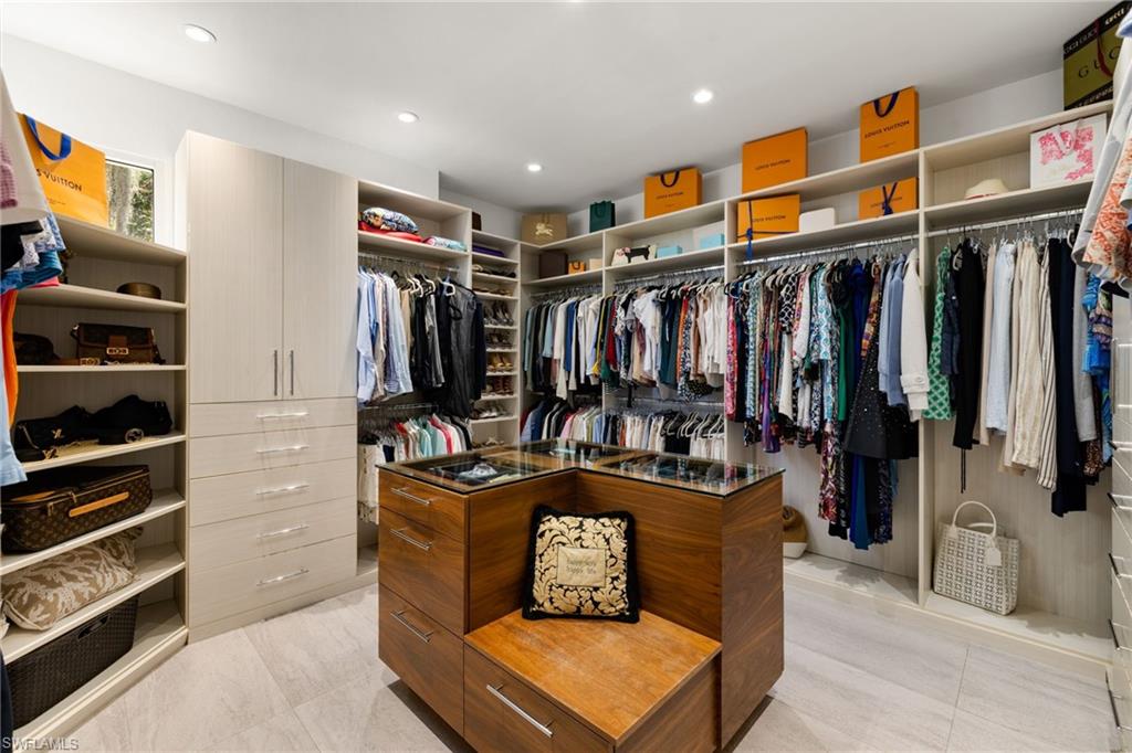 QUAIL CREEK - Residential