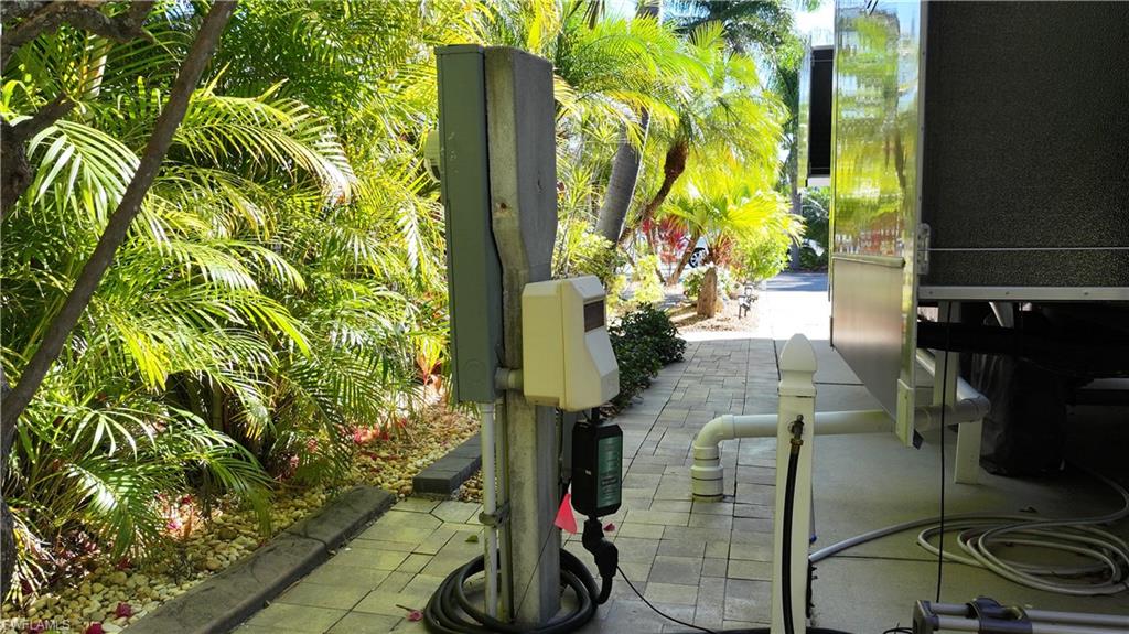 CYPRESS WOODS RV RESORT - Land