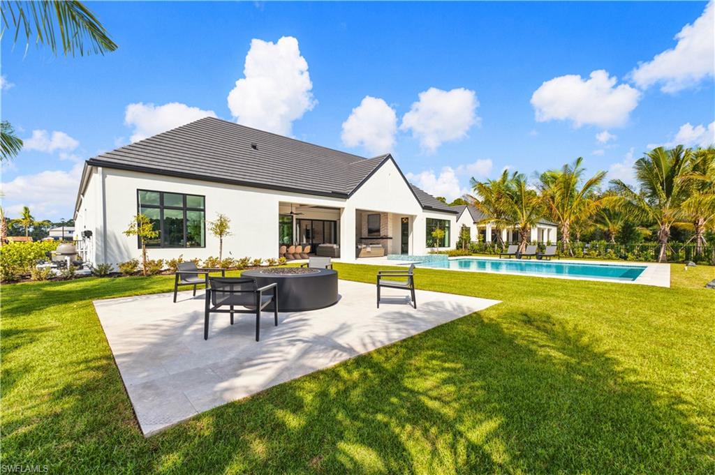 944 Chimney Rock RD