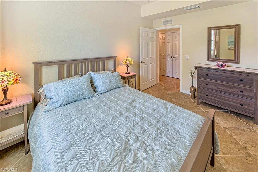 DI NAPOLI - Residential Lease