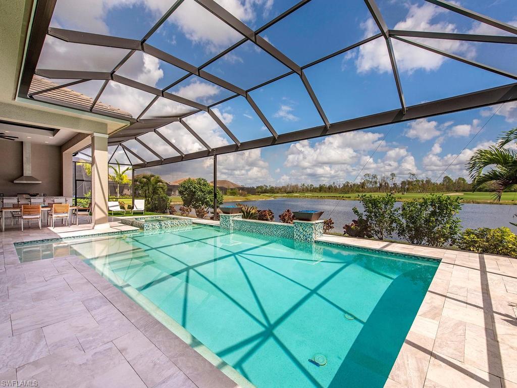 ESPLANADE - Residential